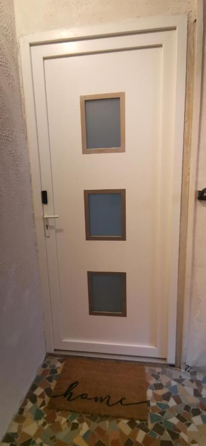Appart Cosy,Calme A 2 Pas Du Centre De Montbrison Exterior photo